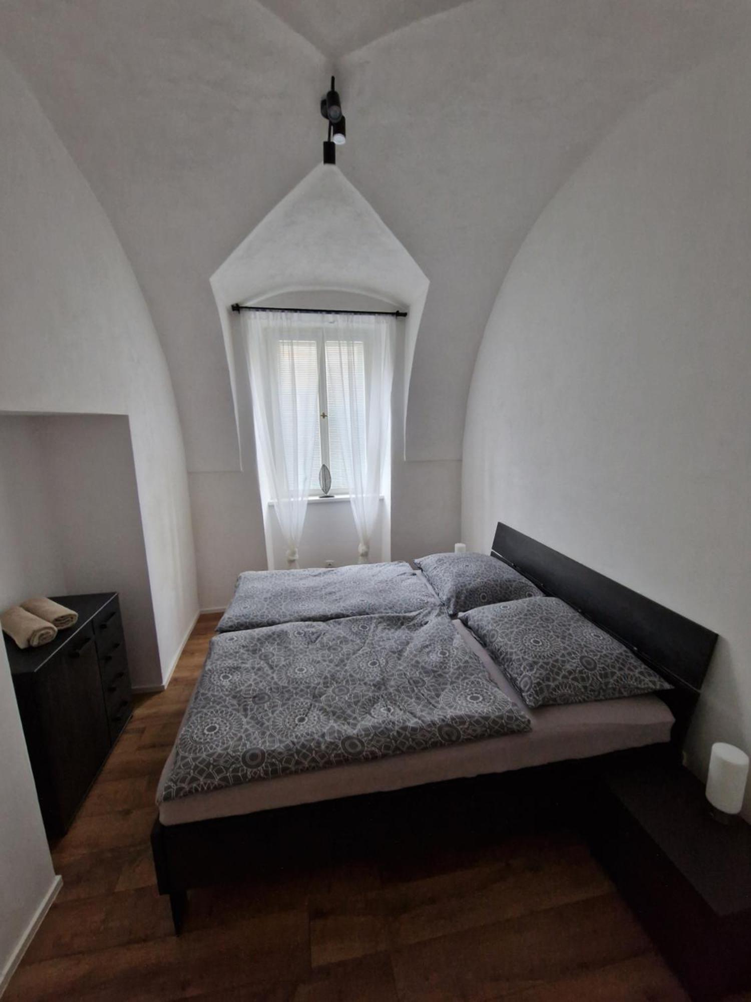 Apartman Anezka 3 S Virivou Vanou Jičín Екстериор снимка